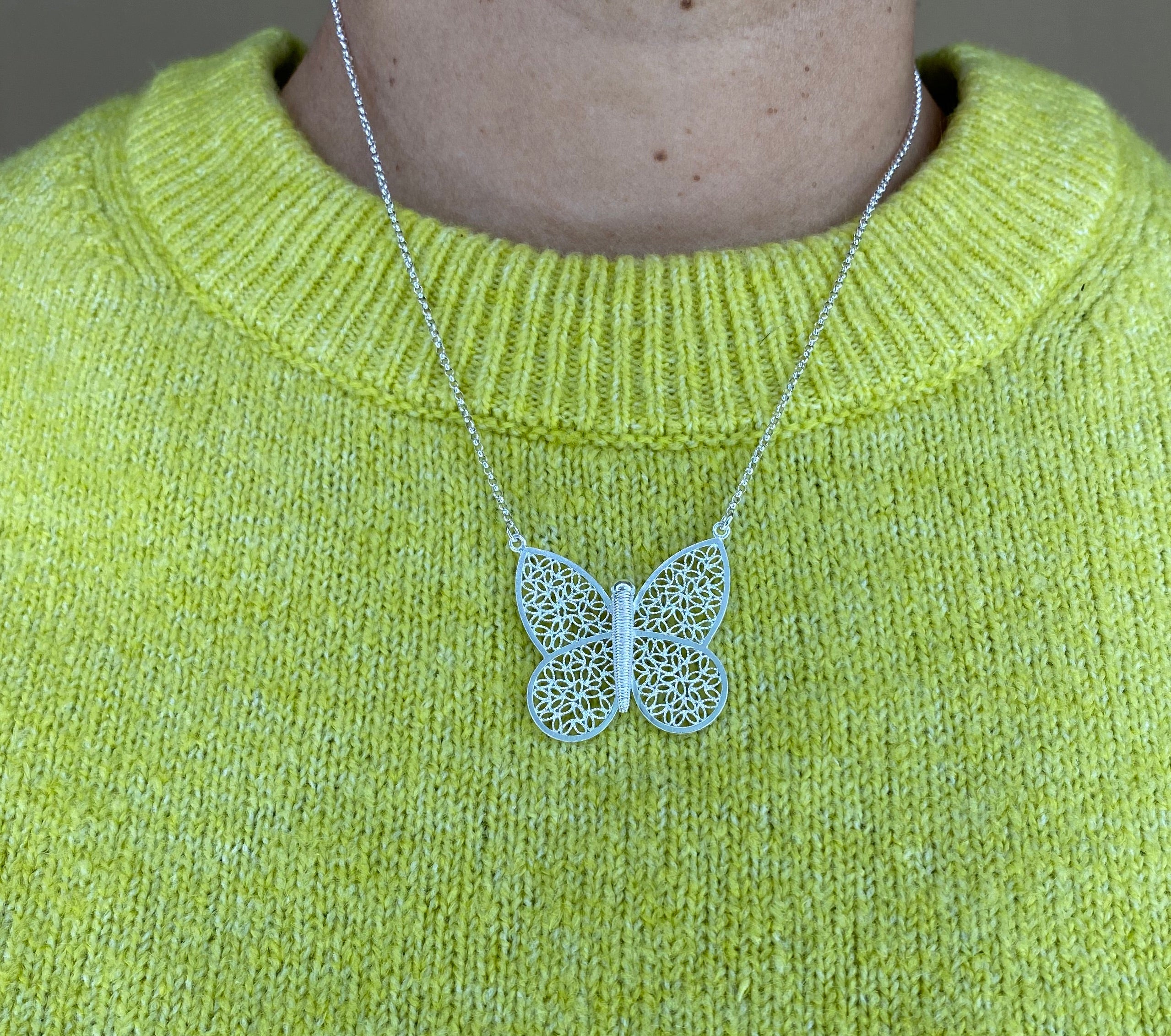 BUTTERFLY IN SILVER ADJUSTABLE NECKLACE FILIGREE