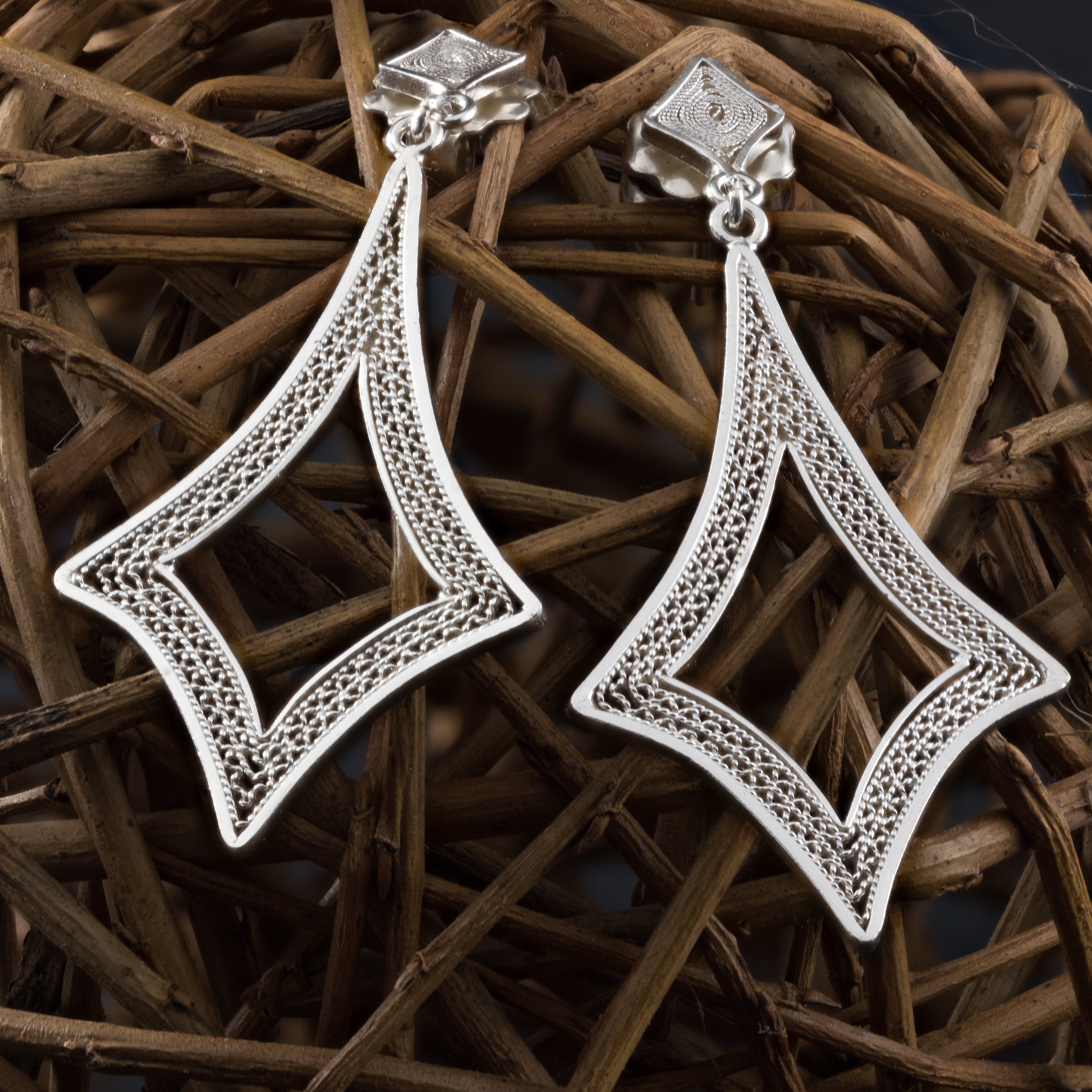 CLAIRE GOLD MEDIUM EARRINGS FILIGREE