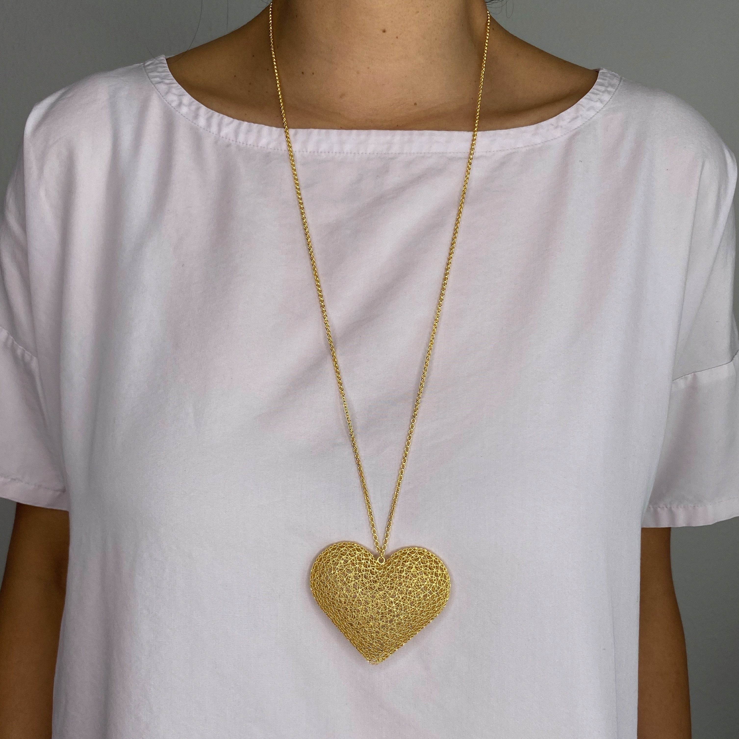 KATE GOLD LONG NECKLACE HEART FILIGREE