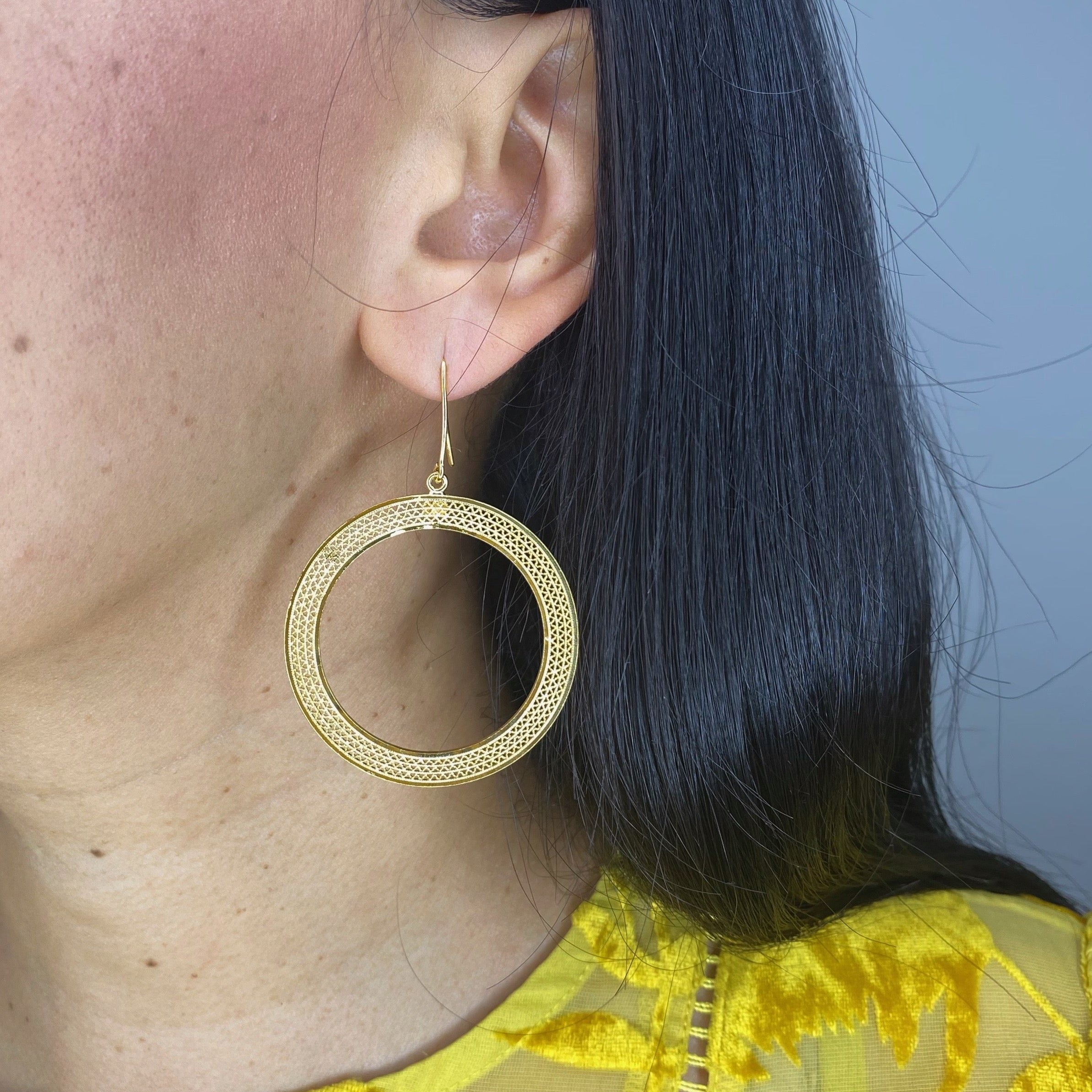 LOLA GOLD LARGE EARRINGS FILIGREE