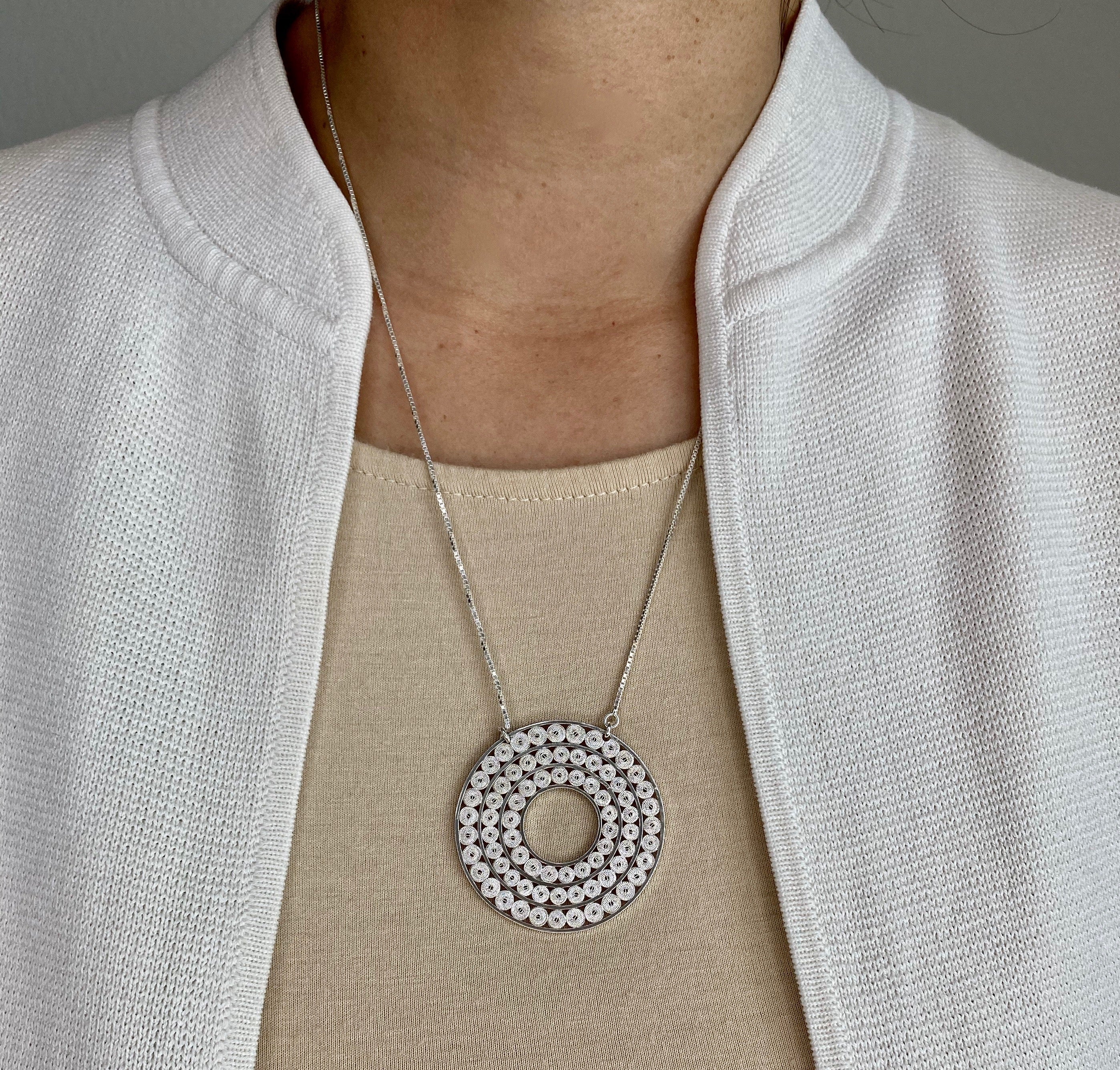 MEREDITH SILVER ADJUSTABLE NECKLACE FILIGREE